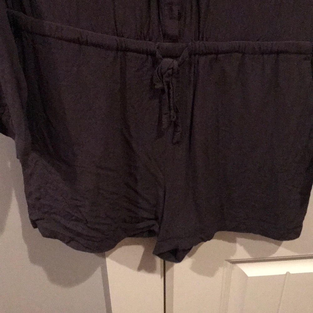 Romper - Picture 3 of 4